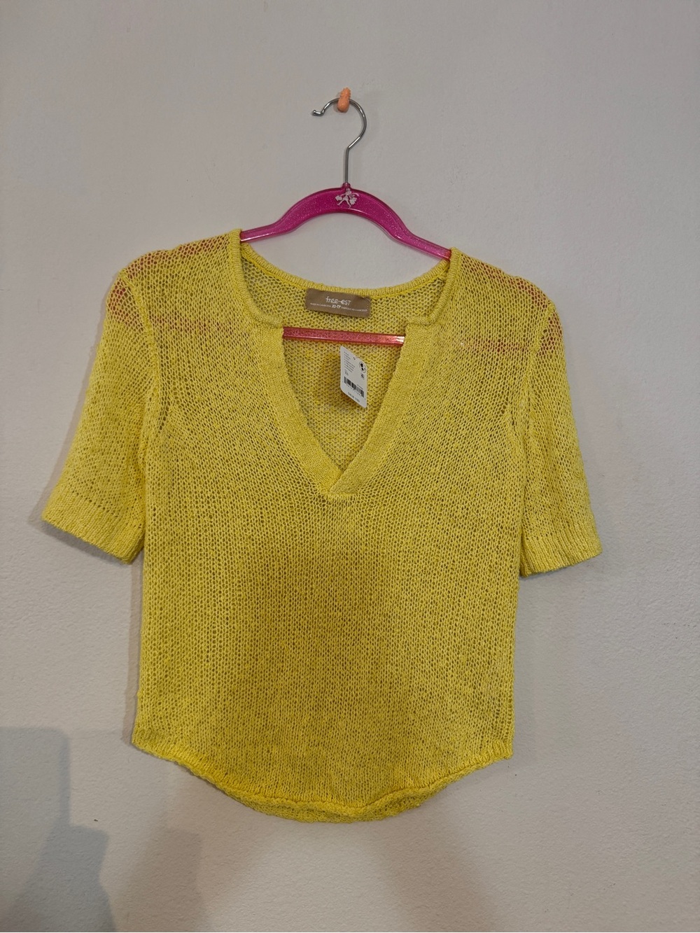 Free-est Beach sweater
